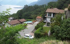 Casa Delle Camelie